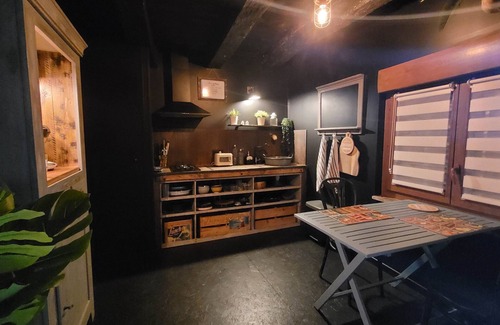 Montpezat-de-Quercy Appartement | Gite insolite et SPA privatif