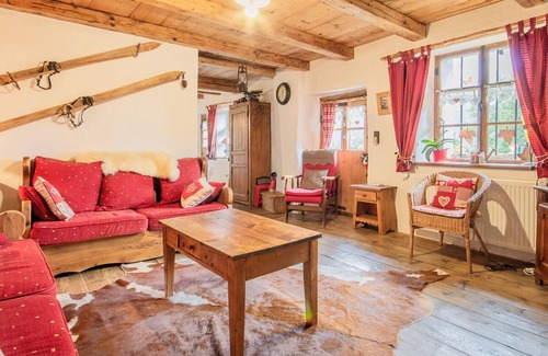 Queige Maison | Gite L'echarte - LE Chalet DE Marie