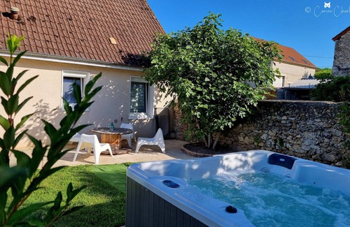Reuil Maison | Gite L'Eloge des bulles en Champagne avec piscine