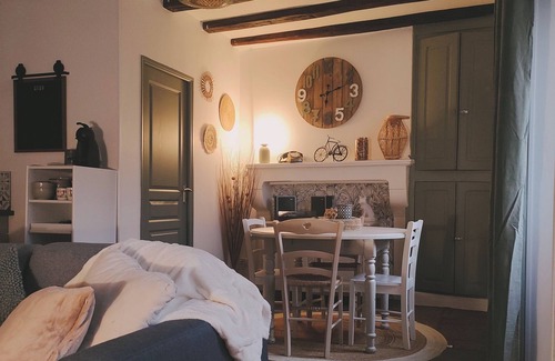 Tanlay Cottage | Gite " La belle époque" classé 3 Etoiles .