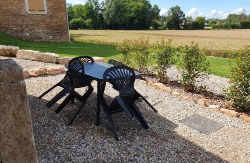 Villemoirieu Appartement | Gite La Buissonnière 2
