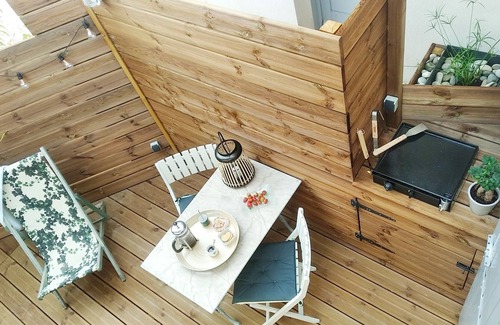 Pont-Saint-Esprit Maison | Gite "La Câlebelle" avec Jacuzzi, terrasse en bois à proximité de l'Ardèche.