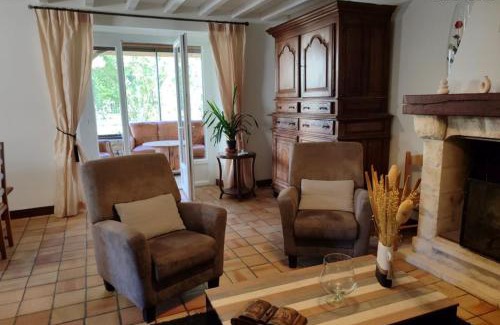 Vanxains Maison | Gite la Chambre à Blé Dordogne