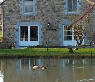 Momignies Maison | Gite la Dame au Lit gite à la ferme