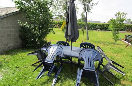 Bourg-Fidele Maison | Gîte La Demoiselle, maison au cœur du village. Animaux de compagnie acceptés !