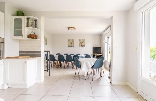 La Chapelle-Saint-Aubert Maison | Gite La Maison aux Pignons Verts