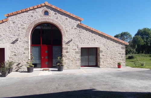 Cirieres Maison | Gite La Grange Du Val, une grange rénovée depuis 2016