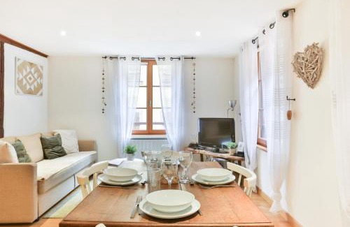 Kaysersberg-Vignoble Appartement | Gite "La Maison Jaune" à Kaysersberg avec garage