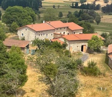 Usson-en-Forez Maison | GITE LA MENOU