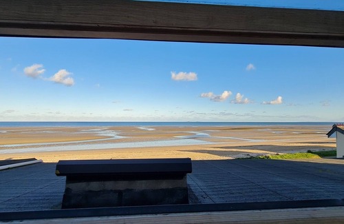 Saint-Marcouf Cottage | Gite la plage , idéal pour 5 personnes avec une belle vue sur la mer