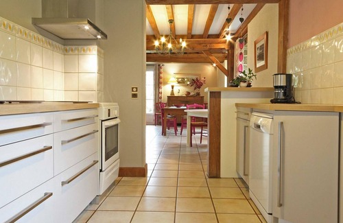 Les Monts-d'Andaine Cottage | Gite La Sauvagère, 5 bedrooms, 10 persons