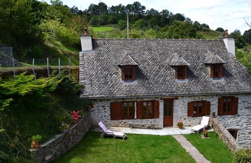 Lapeyrugue Cottage | Gite Lapeyrugue, 2 bedrooms, 4 persons