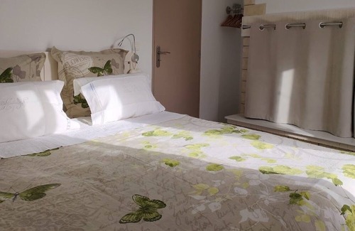 Lias-d'Armagnac Appartement | Gîte Lavande, 4 personnes, piscine, table d’hôtes en campagne gersoise