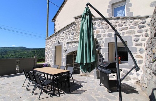 Laveissiere Cottage | Gite Laveissière, 3 bedrooms, 6 persons