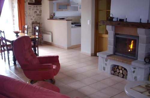 Saint-Mamet-la-Salvetat Maison | Gite le Marronnier
