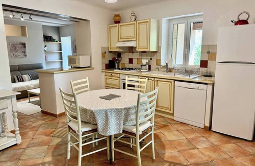 Villedieu Appartement | Gite Le Murier 4 personnes, piscine et jardin arboré à Villedieu en Provence !