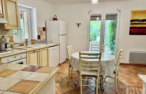 Villedieu Appartement | Gite Le Murier 4 personnes, piscine et jardin arboré à Villedieu en Provence !