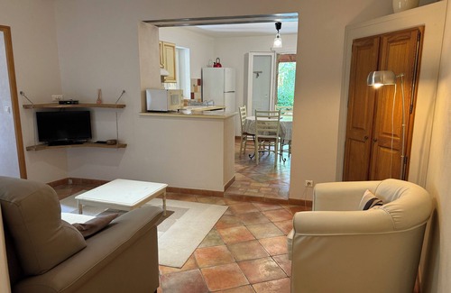 Villedieu Appartement | Gite Le Murier 4 personnes, piscine et jardin arboré à Villedieu en Provence !