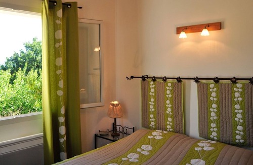 Merindol-les-Oliviers Maison | Gite Les Aiguillans