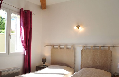 Merindol-les-Oliviers Maison | Gite Les Aiguillans