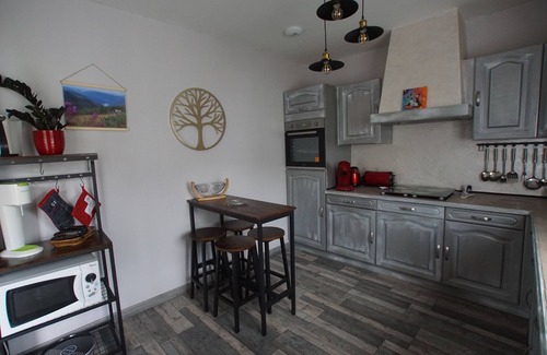 Saint-Nabord Maison | Gite Les Myrtilles quartier calme proche ville
