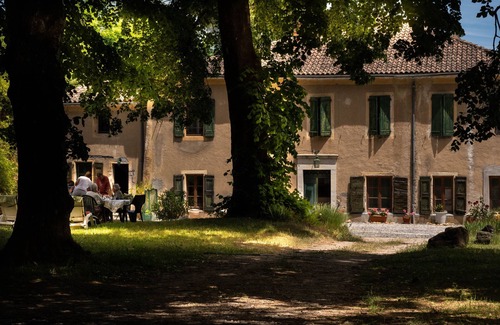 Colognac Maison | Gîte Les Tilleuls, en sud Cévennes, nature, sérénité et découverte des lamas