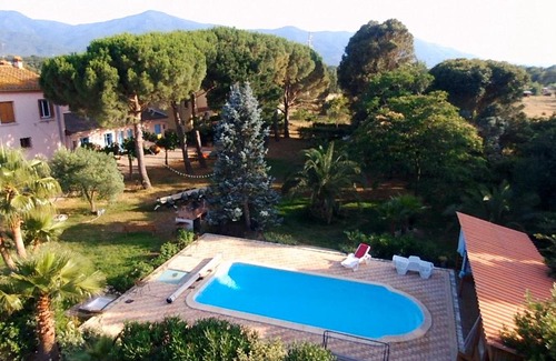 Palau-del-Vidre Maison | Gite Mas Des Ecureuils