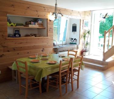 Champ-le-Duc Maison | Gite Mentrel