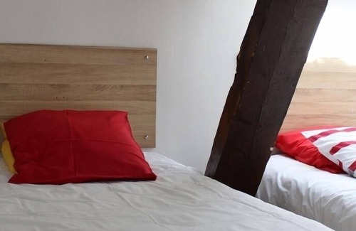 Saint-Pierre - Rene II - Bonsecours Cottage | Gîte Nancy, 3 pièces, 6 personnes