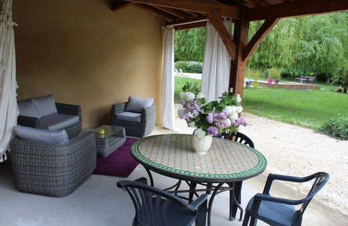 Daglan Cottage | Gite proche Sarlat - grande piscine 14/7m et son jacuzzi -parc ombragé de 5000m²