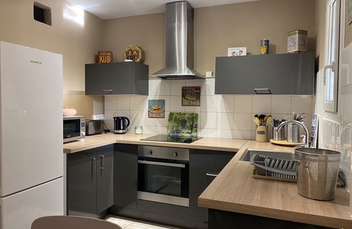 Barjac Cottage | Gite Nino near Vallon Pt d'Arc and the village of Barjac.