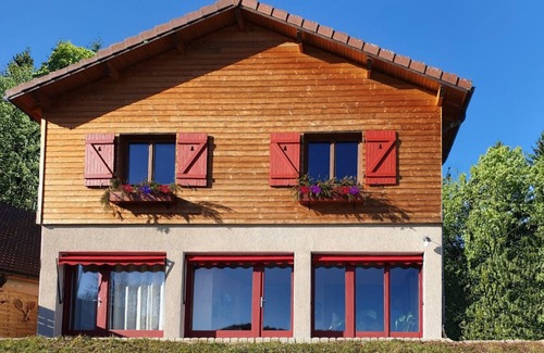 Chaux-des-Crotenay Cottage | gite du Haut Jura tout confort vue exceptionnelle à 180 ° sur le Parc Naturel