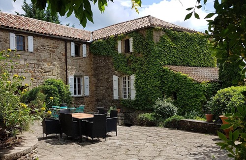 Aujac Maison | Gîte à la frontière de l'Ardèche et des Cévennes pour 4- 8 personnes