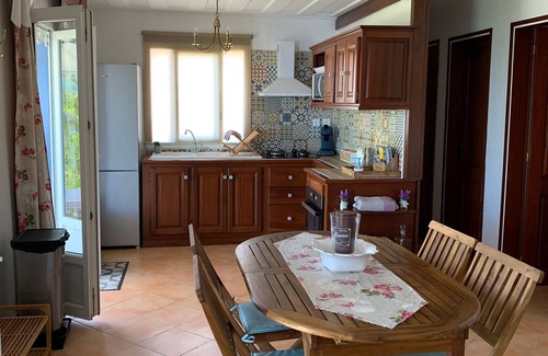 Grande Anse Cottage | Gite Petite Île, 2 bedrooms, 4 persons