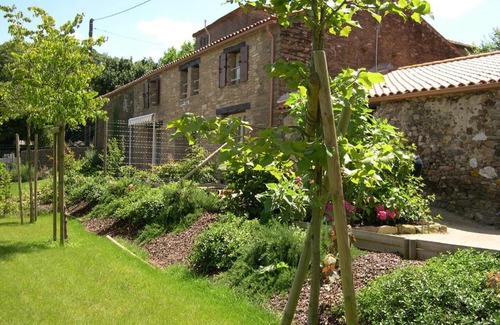 Saint-Pierre-du-Chemin Maison | Gite Pierre Rose