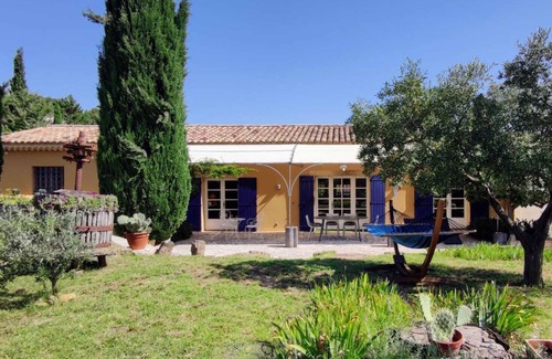 Roquemaure Maison | Gite Provençal Dans les Vignes Avec Grande Piscine, Entre Orange et Avignon