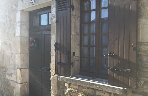 Eyzerac Maison | Spacieux gite Roudelous Périgord tout inclus,calme,campagne,piscine, domaine 1ha
