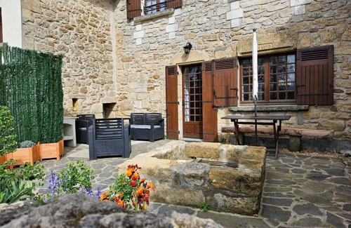Eyzerac Maison | Spacieux gite Roudelous Périgord tout inclus,calme,campagne,piscine, domaine 1ha