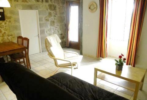 Saint-Pal-de-Chalencon Maison | GITE RURAL RECENT avec GRANDE TERRASSE