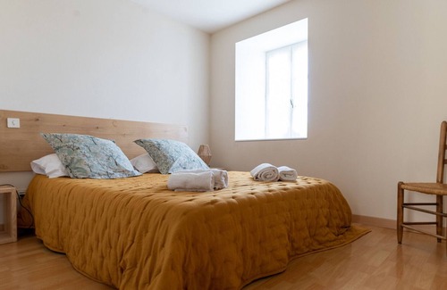 Buzeins Cottage | Gite Sévérac-d'Aveyron, 3 bedrooms, 6 persons