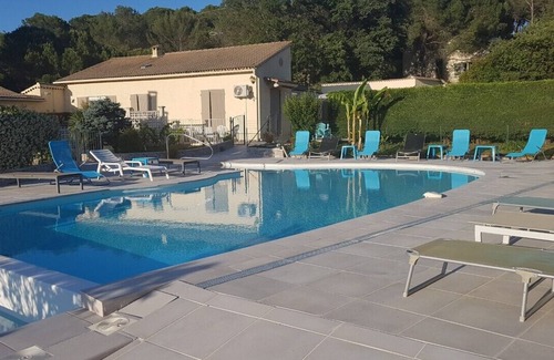 Saint-Paulet-de-Caisson Villa | Belle Villa provençale St Paulet de Caisson Gard
