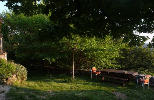 Issirac Cottage | Gîte, 4 couchages, calme et repos, vue imprenable, pleine nature.