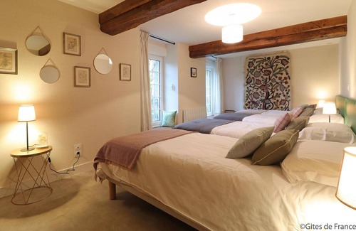 Tinchebray-Bocage Cottage | Gite Tinchebray-Bocage-Frênes, 4 bedrooms, 10 persons