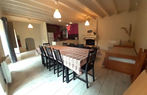 Getigne Cottage | Gîte "Tiretaine" avec jardin en bord de rivière, à côté de Clisson