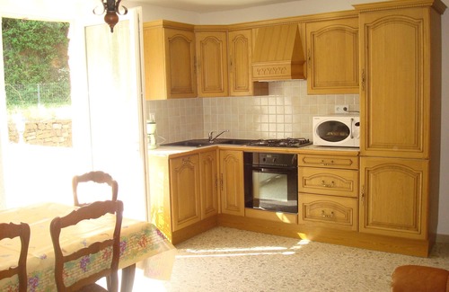 Anduze Appartement | Gite tout équipé dans un mas avec piscine et vue sur la "Porte des Cévennes"