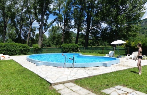 Anduze Appartement | Gite tout équipé dans un mas avec piscine et vue sur la "Porte des Cévennes"