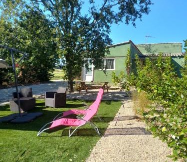 Montolieu Maison | gite tout confort
