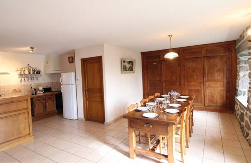 Valuejols Cottage | Gite Valuéjols, 4 bedrooms, 10 persons