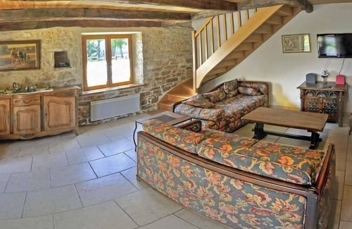 Villeneuve d'Aveyron Maison | Gîte Villeneuve, 3 pièces, 4 personnes