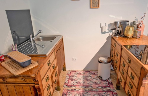 Faucon Maison | Gîte avec Clim et piscine chauffée, 1 km de Faucon